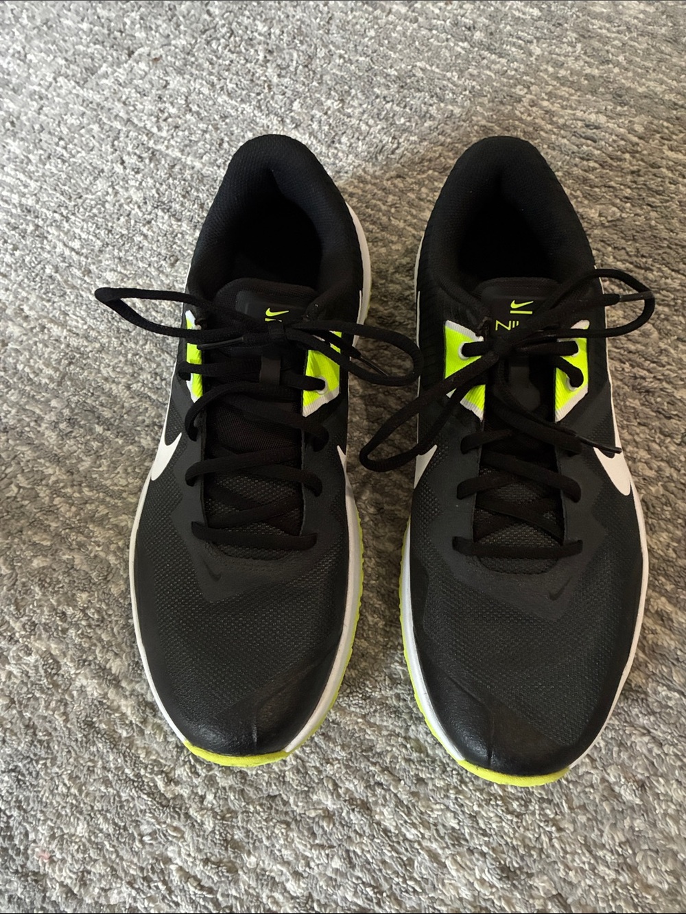 Nike varsity compete tr 3 Black And Green Men's size 9.5